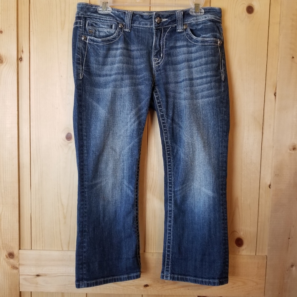 Miss Me Embellished Le Fleur Mid Rise Denim Jean Capri Pants